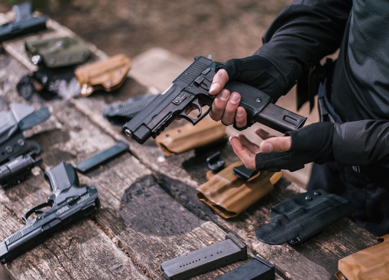 Pawn-shop-and-gunsmith-54